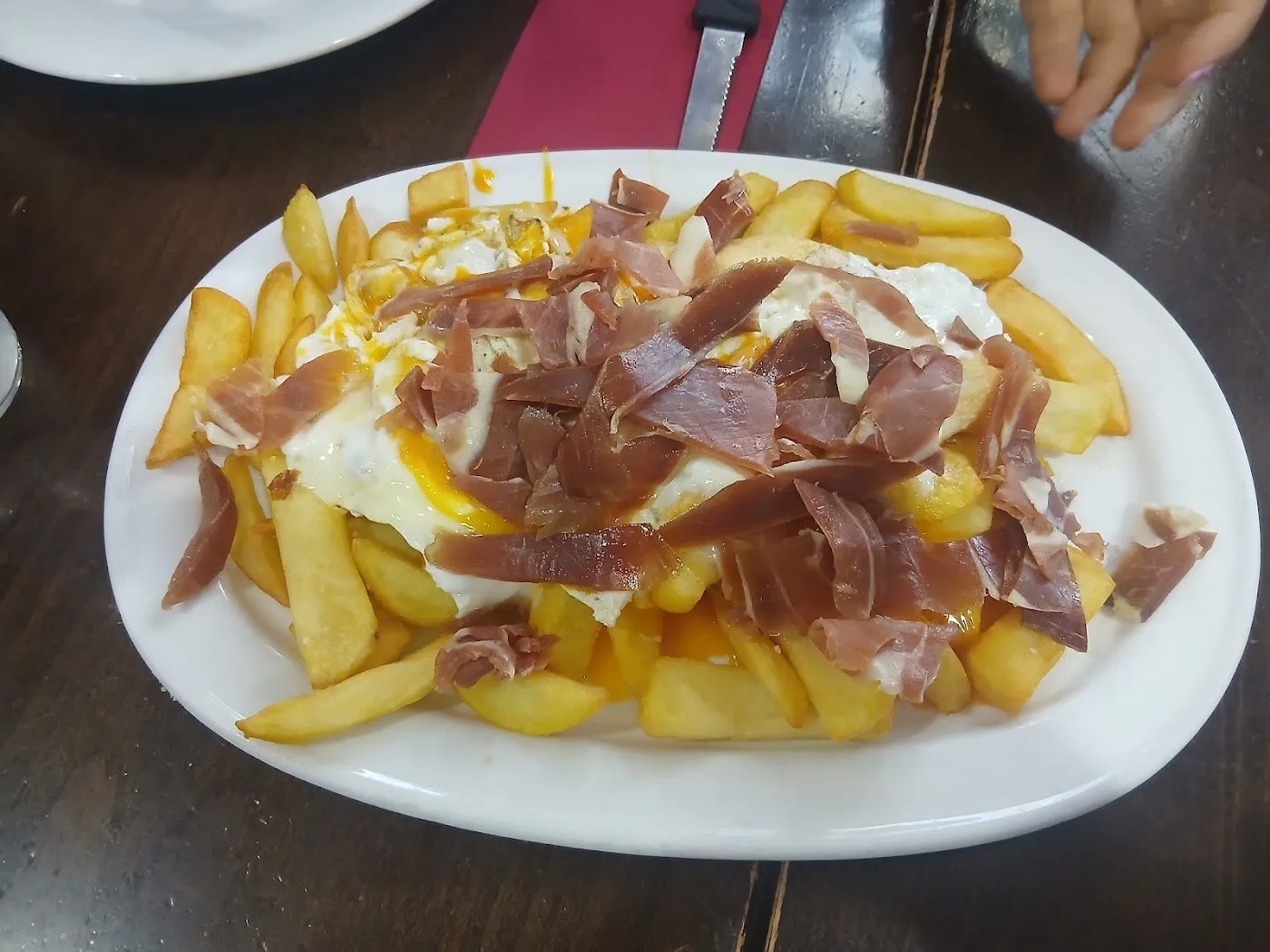 Huevos estrellados con jamón